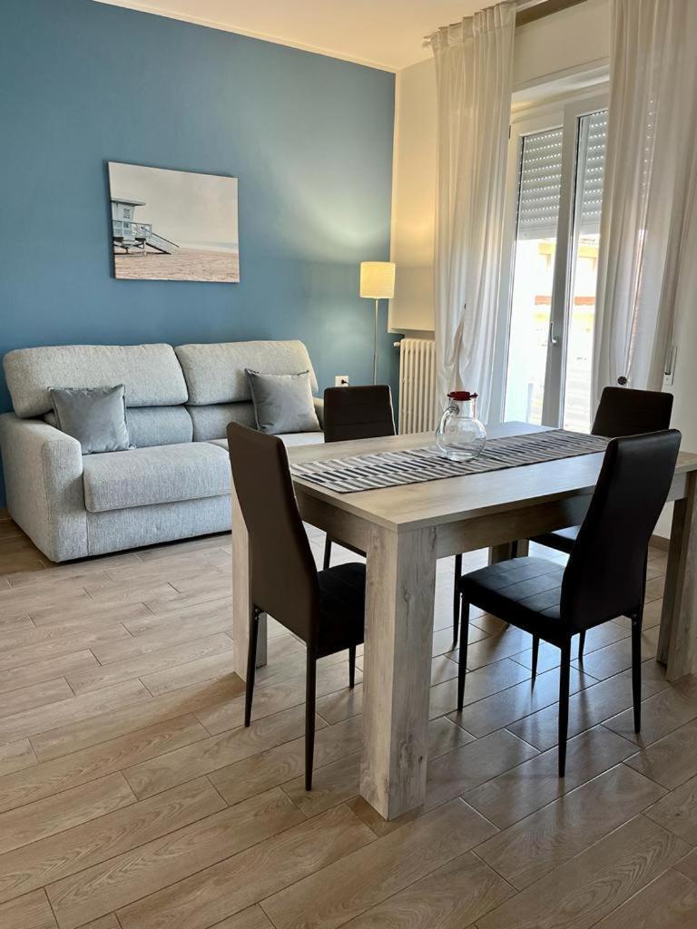 Appartamenti Villa Miramare 里米尼 外观 照片
