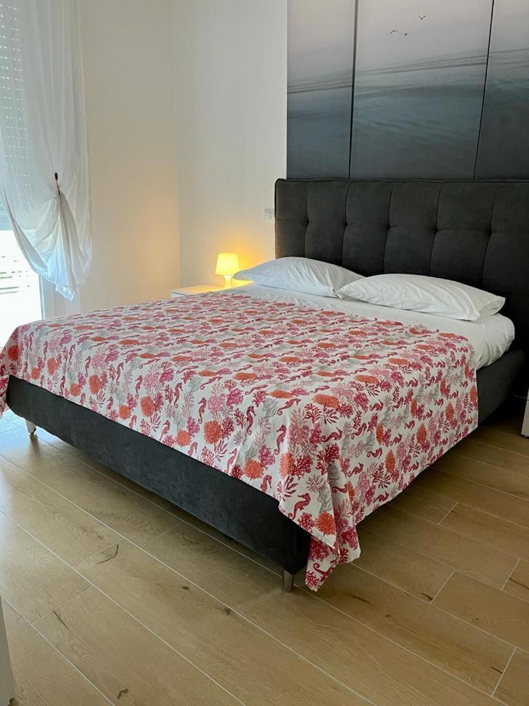 Appartamenti Villa Miramare 里米尼 外观 照片